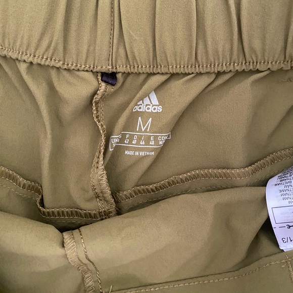 Adidas Terrex Hiking Shorts (m) - Picture 3 of 4